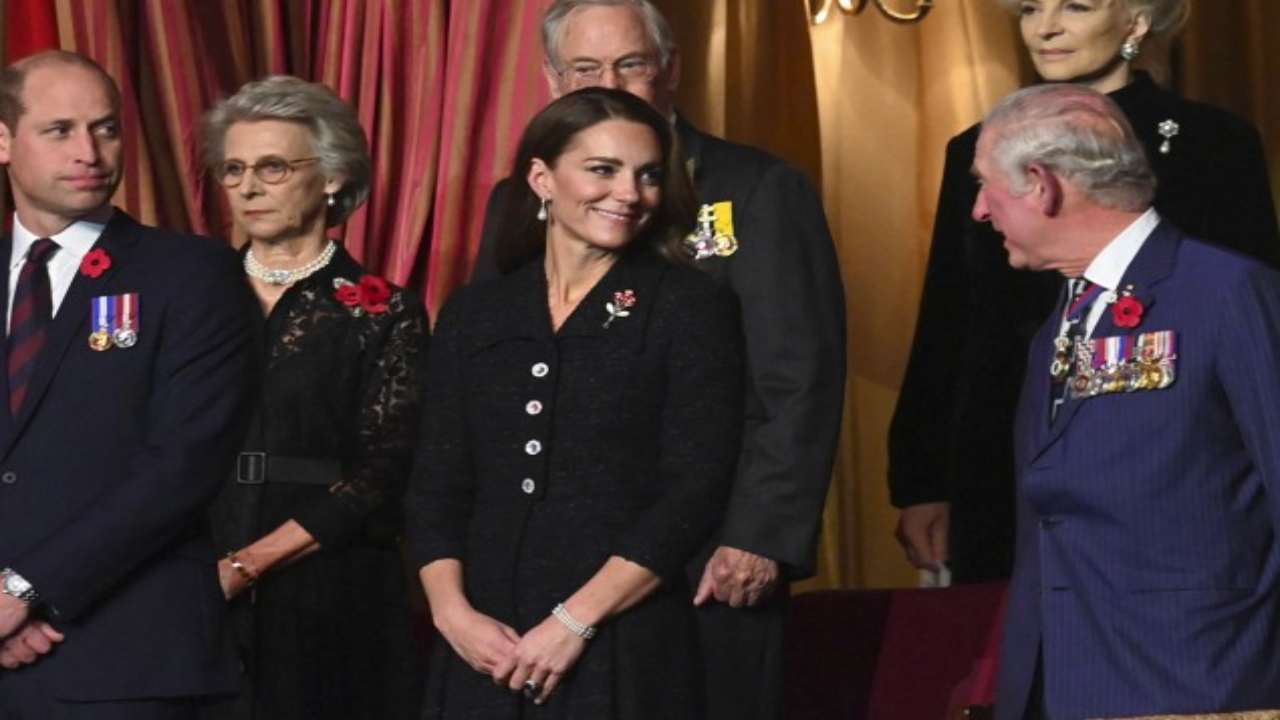 Kate Middleton vicinissima a Re Carlo-Ilovetrading.it