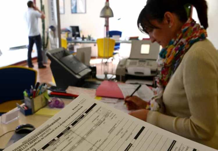 (Bonus stipendio per i lavoratori a dicembre-Foto:Ansa)