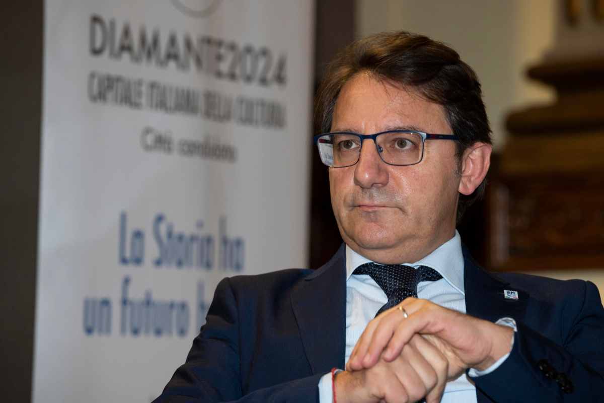 Aumento pensioni 2023: 120 euro al mese