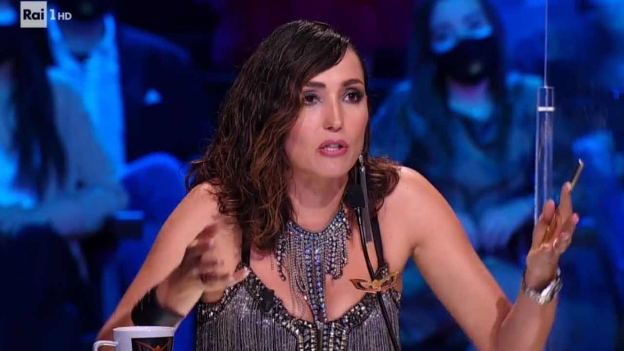 Caterina Balivo addio a Il cantante mascherato-ILoveTrading.it