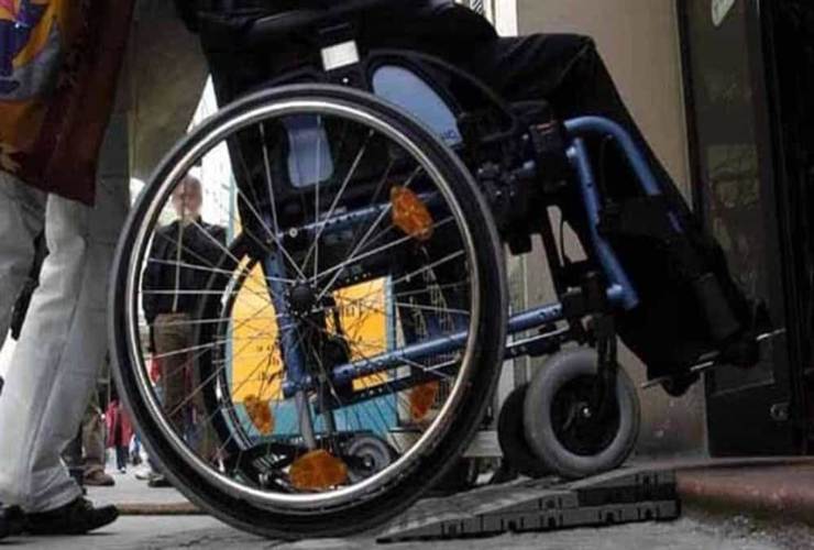 contributo di 500 euro per più figli disabili