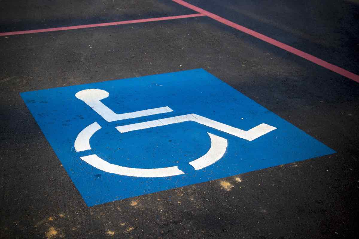 Parcheggio disabili parchimetro