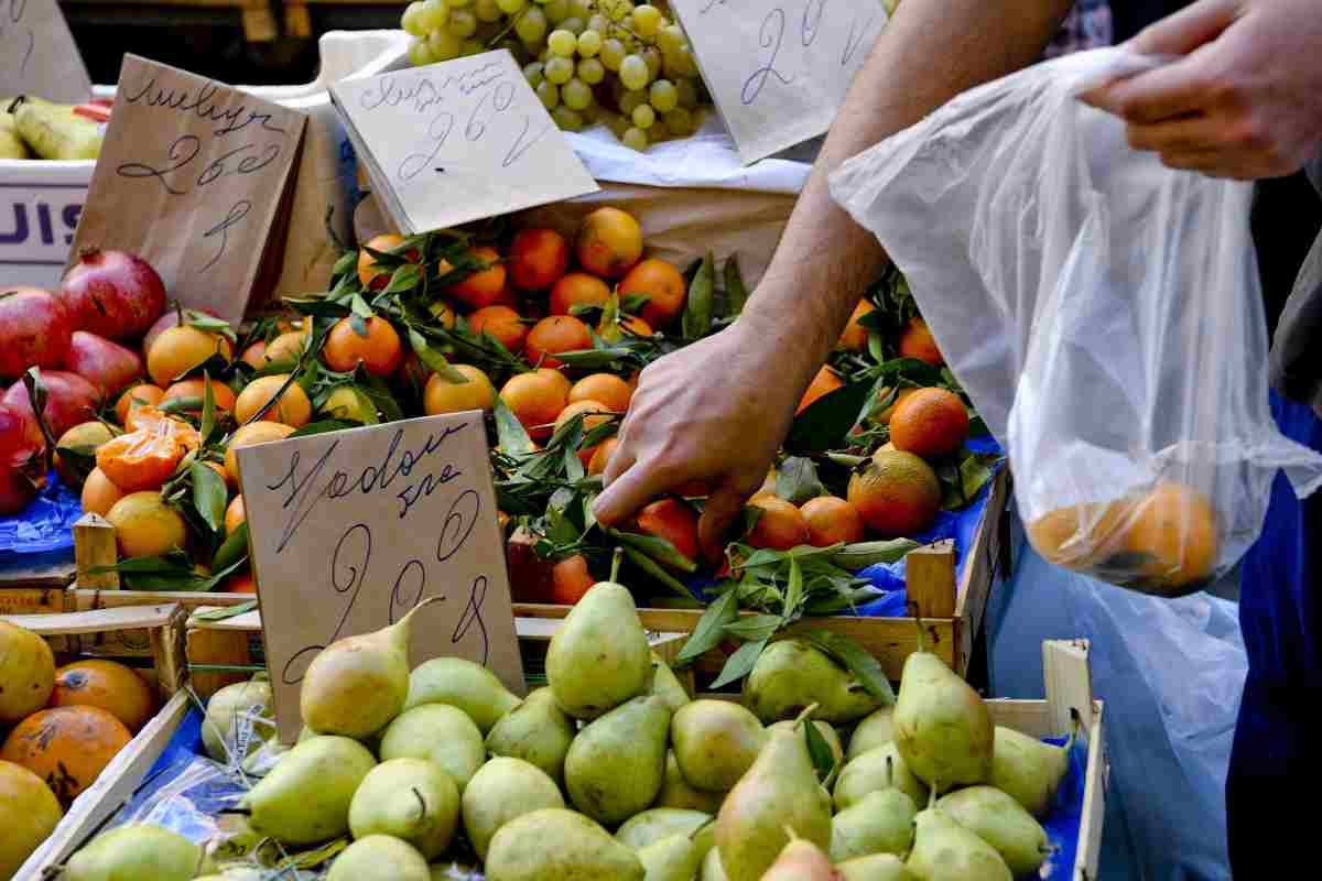 Elenco aggiornato dei cibi che non mangeremo più perché troppo cari