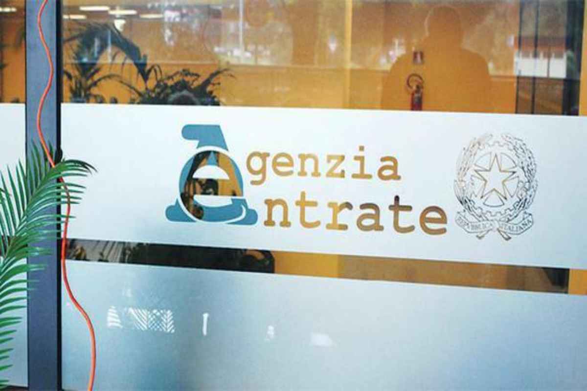 Agenzia delle Entrate, il metodo per sfuggire ai controlli è semplicissimo: basta scegliere questa carta di credito