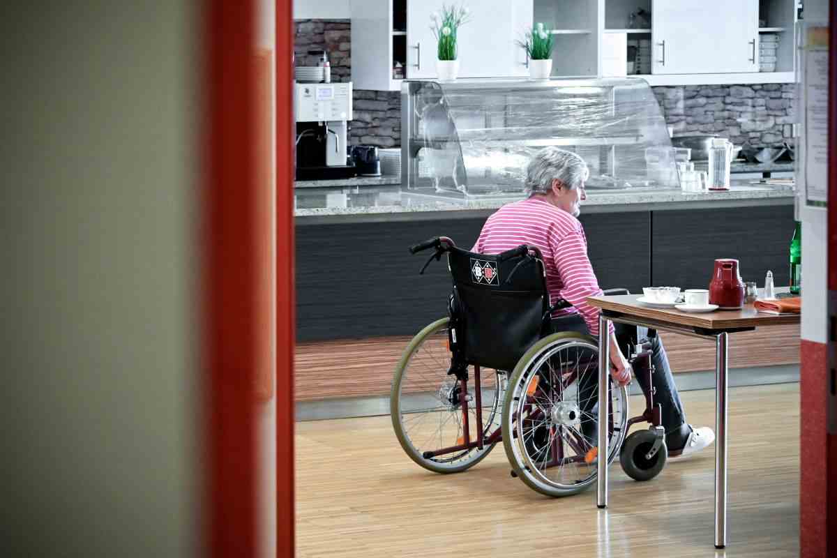 pensione invalidità stop dopo 65 anni sentenza cassazione
