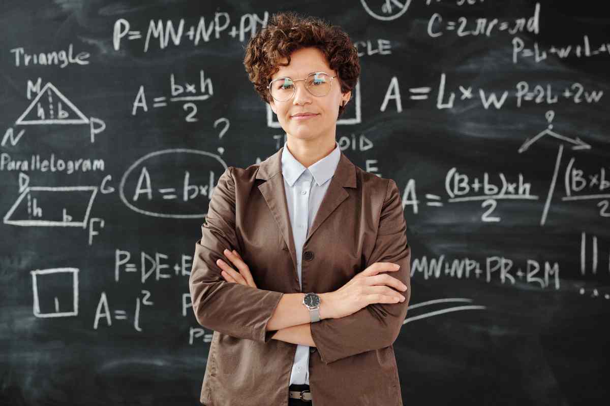 Si cercano docenti di matematica, l'annuncio diventa virale: tanti non ci sono riusciti