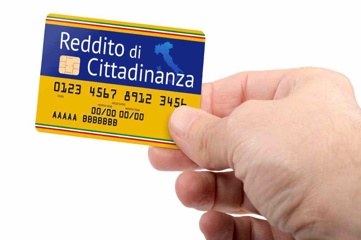 Reddito di cittadinanza, addio 