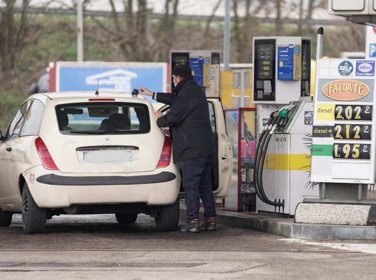 trucchi per risparmiare benzina