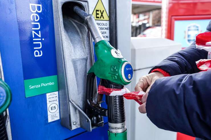 Carburanti benzina diesel cambio prezzi