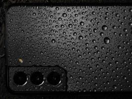 Cellulare bagnato