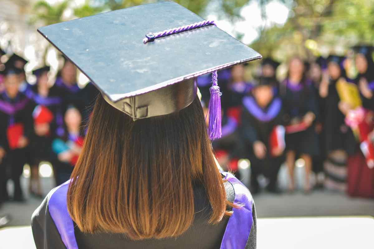 Il salario è più alto con una laurea?