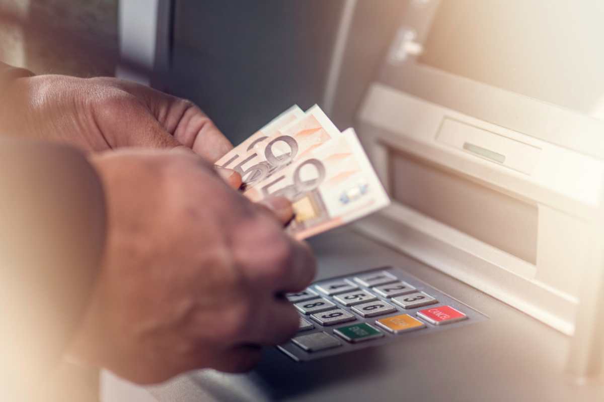 Photo of Over-the-minimum fee: Don’t withdraw from these ATMs, they hold a fortune