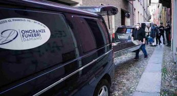 Addetto alle pompe funebri: trovi lavoro facilmente e lo stipendio ti sorprenderà nel 2023