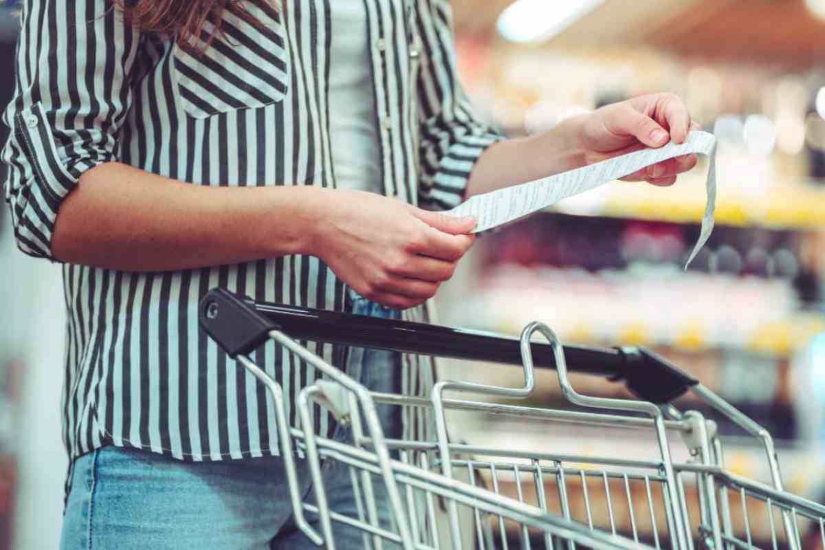 Supermercato: ecco perché è meglio non saltare la fila