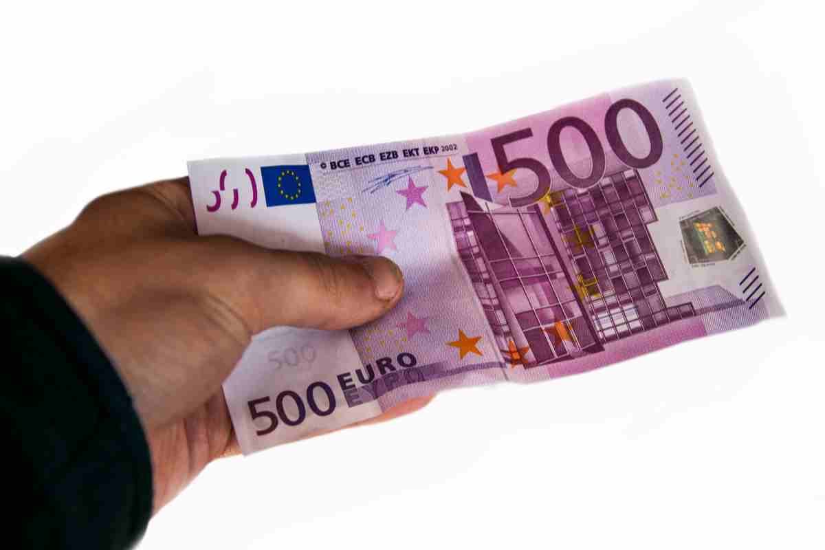 Risparmiare 500 euro al mese