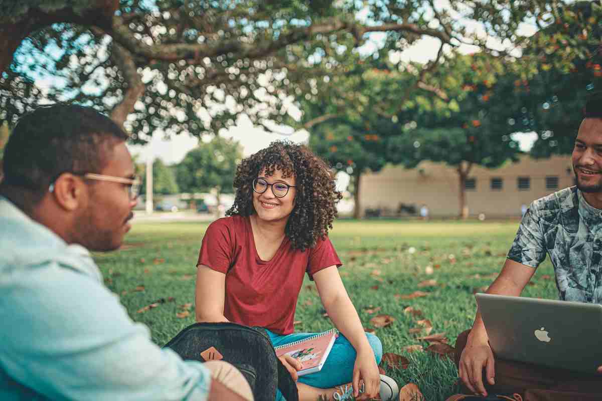 Bonus e viaggi per gli studenti meritevoli