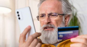 PostePay: un banale sms può prosciugartela | Attenzione massima a quello che succede in Italia