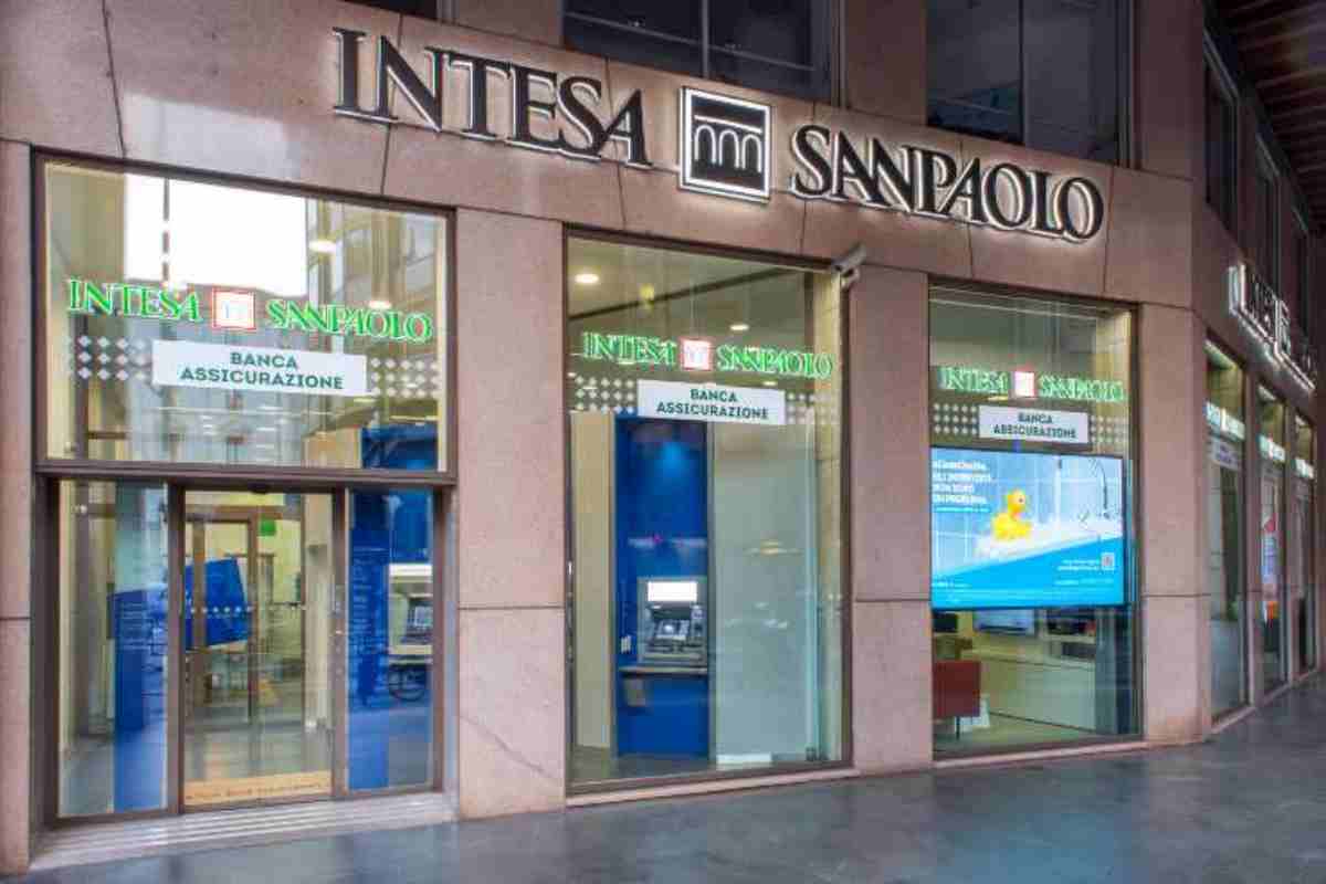 Intesa San Paolo rivoluzione