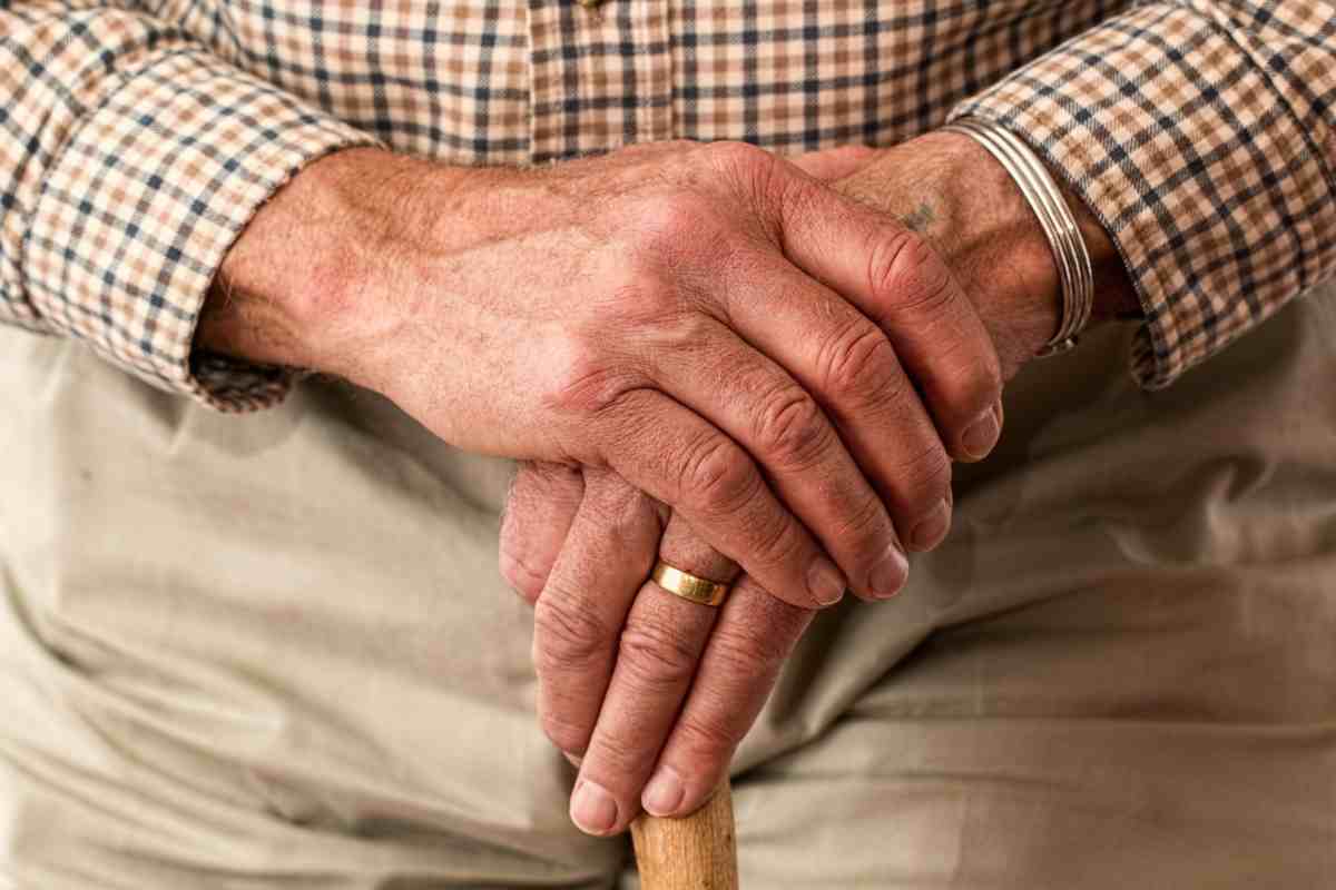 Pensionato con assegno minimo: non temere, arriverà un aumento!