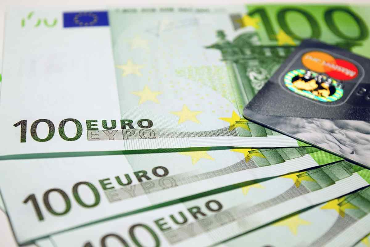 Una card da 382 euro per migliaia di famiglie italiane: chi ne ha diritto