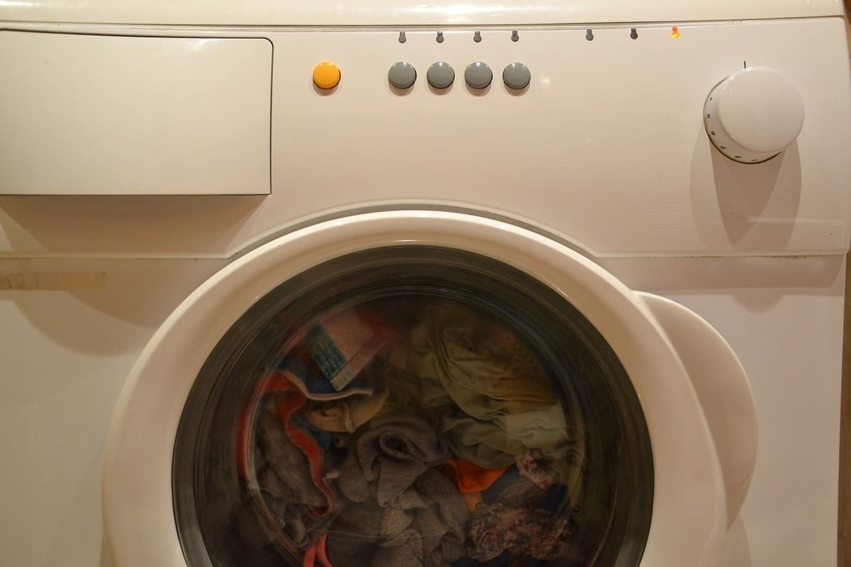 lavatrice in funzione 