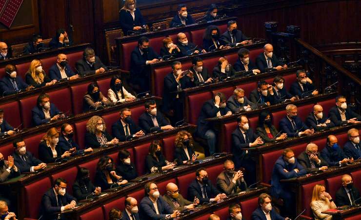 Classifica dei 10 politici più ricchi in Italia