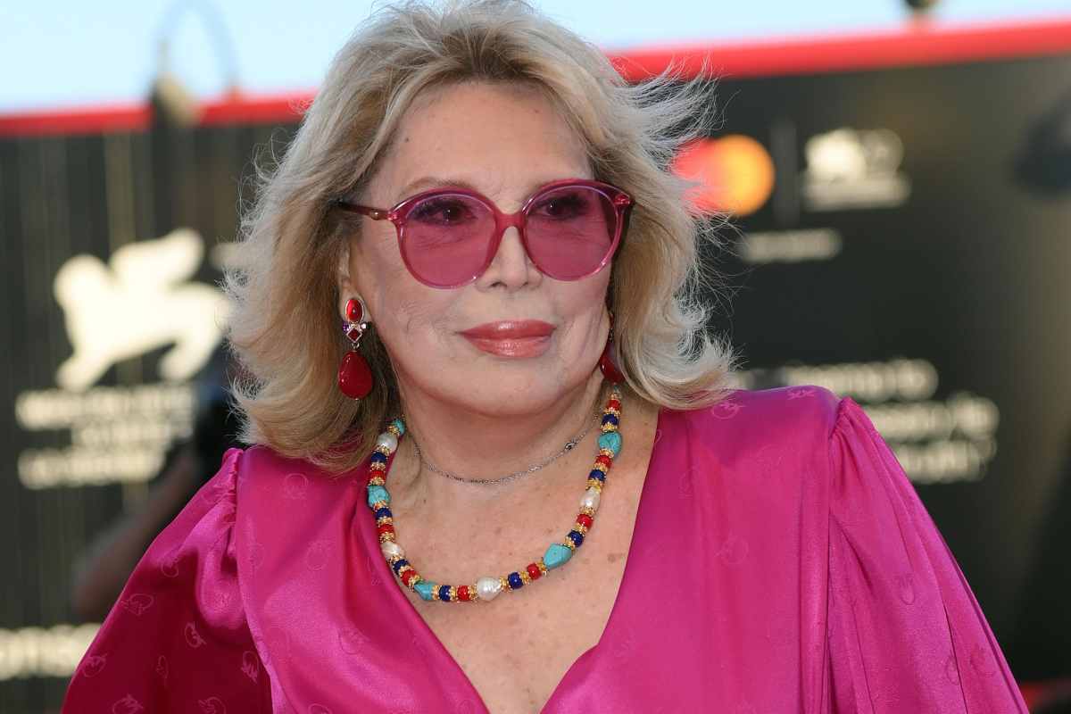 Amanda Lear retroscena spunta solo ora