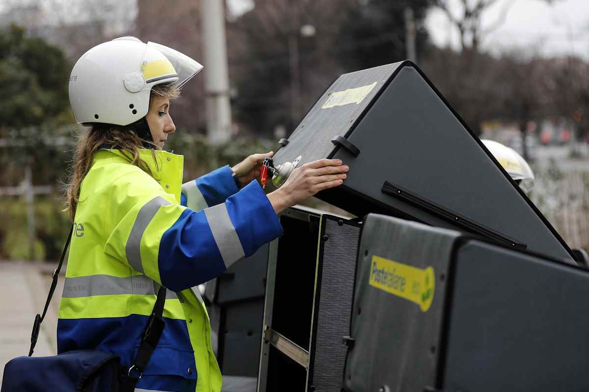 Poste Italiane selezione postini