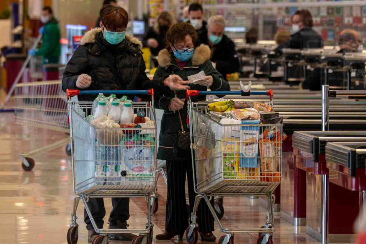 Spesa al supermercato: si risparmia così