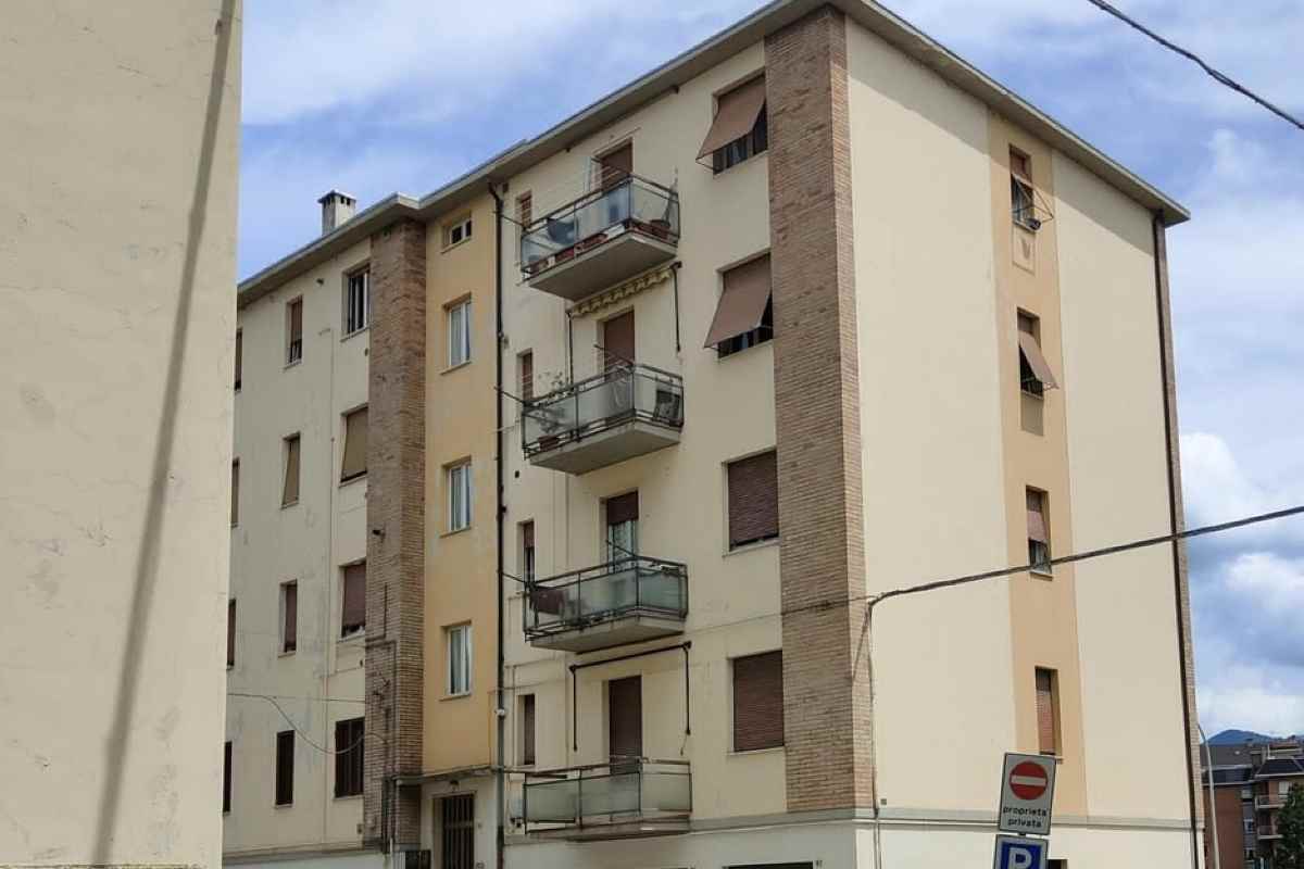 Condomino moroso: i problemi riguardano tutto il condominio | Chi paga spese legali