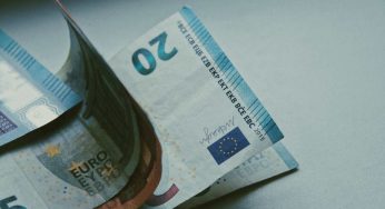 Agosto ricchissimo per i dipendenti pubblici: ecco le cifre dell’aumento in busta paga