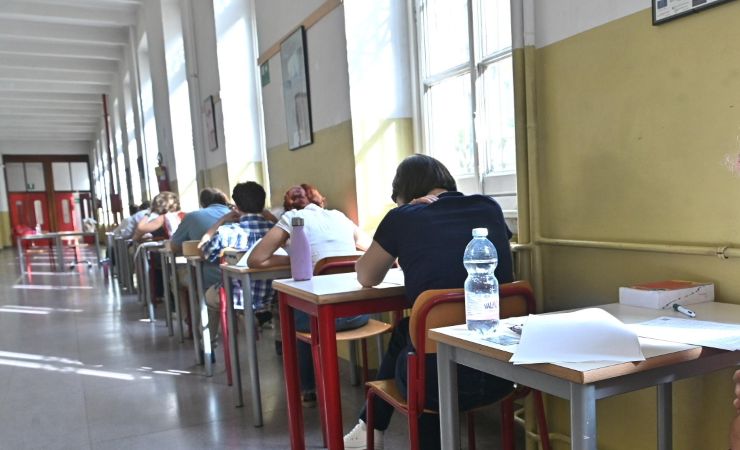 Bandi scuola, i requisiti e la struttura di prove orali e scritte per candidarsi