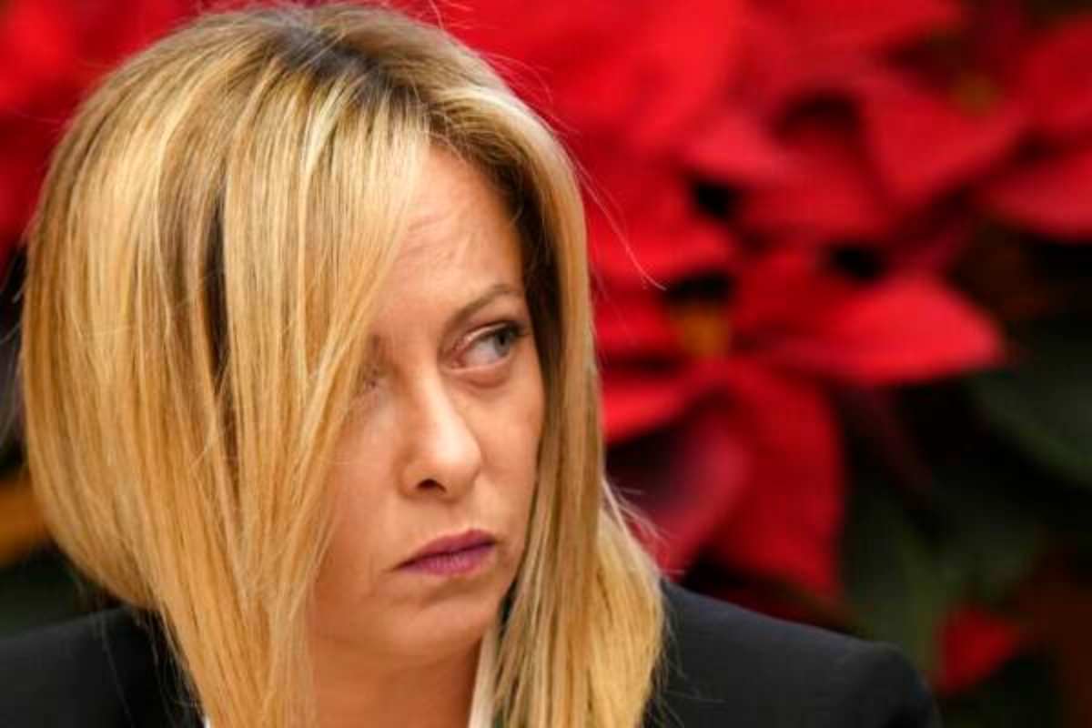 La Meloni promette aumenti ma arrivano i tagli