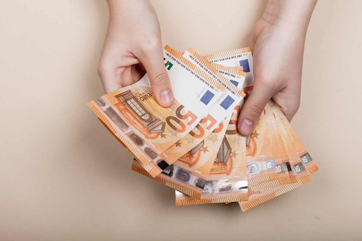 Povertà, arrivano altri due bonus