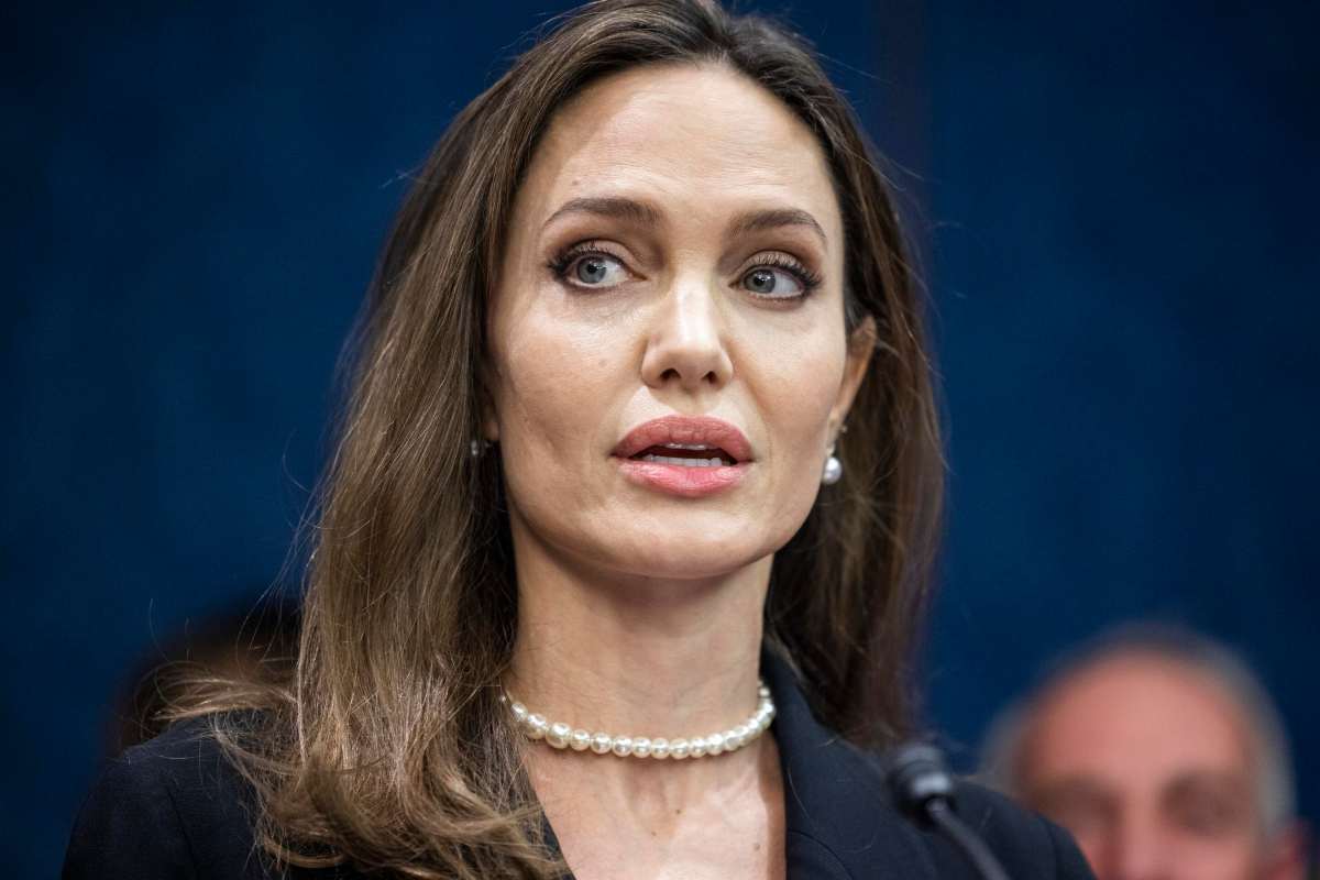 È polemica per le parole di Angelina Jolie sulla guerra