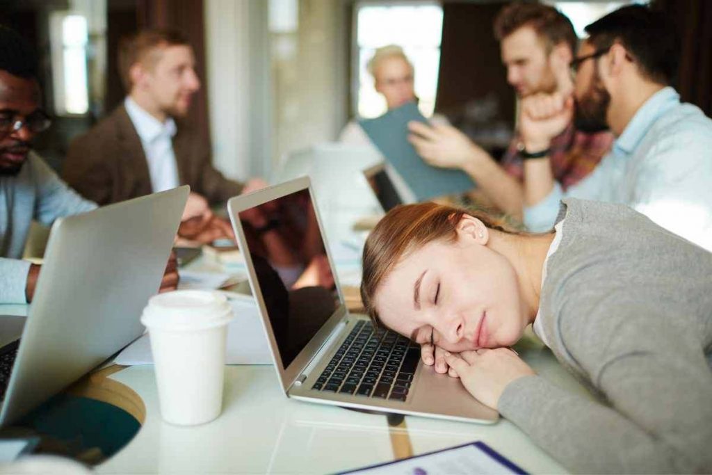 fare un pisolino aiuta a organizzarsi al lavoro