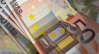 Una tredicesima in più sulla pensione e uscite a 65 anni, ecco cosa si potrebbe fare anche in Italia