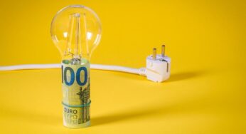 Vuoi ricaricare gratis, almeno 5 volte, il tuo smartphone? Da oggi potrai farlo, cuocendo la pasta con questi 3 trucchi per risparmiare soldi ed energia