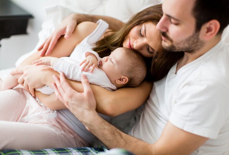 Famiglia con neonato