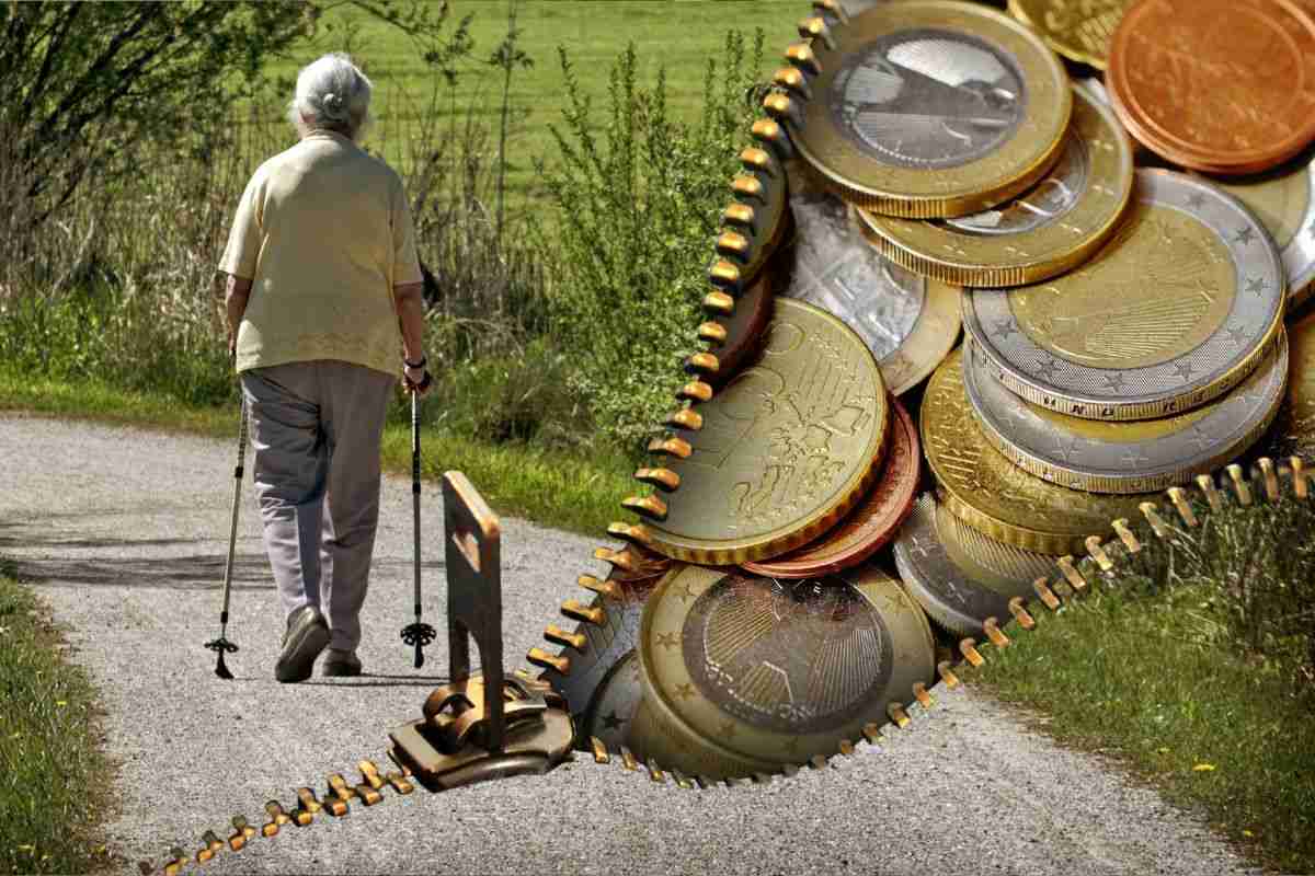 Chiusura lampo, soldi e pensionata che cammina con stampelle