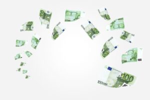 Banconote da 100 euro che volano