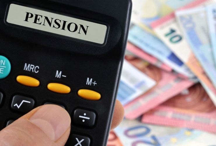 Calcoli pensione e banconote